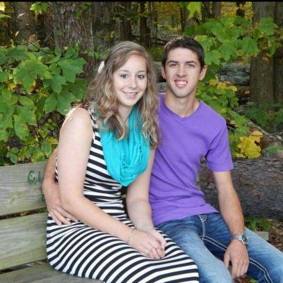 sarahmast8387's profile picture. 