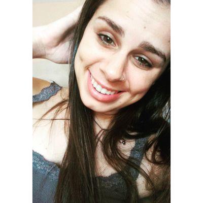 _drifaro's profile picture. Drislaine Faro, 20, canceriana, acadêmica de Engenharia Civil!