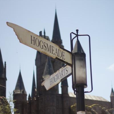 Hogsmeade Daily Newspaper's muggle edition ~ Head publisher Mr. Colin Creevey, Reporting on Hogwarts and the wizarding world. ⚯͛ Harry Potter Fanatic!