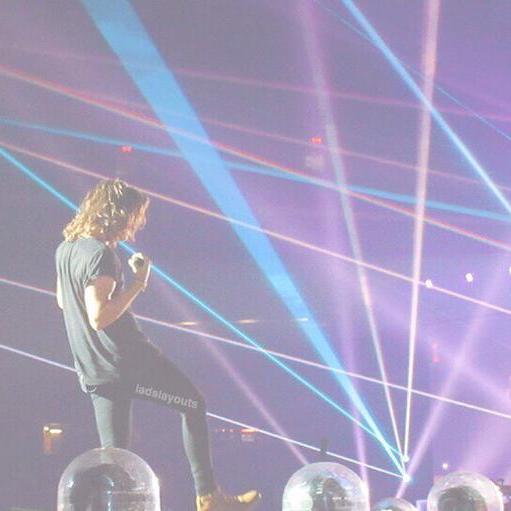 ❞I think that i found myself a cheerleader.❞. ∞ @weedsandharry | 7JWR690 | God | Goal: 800 | #FF0099