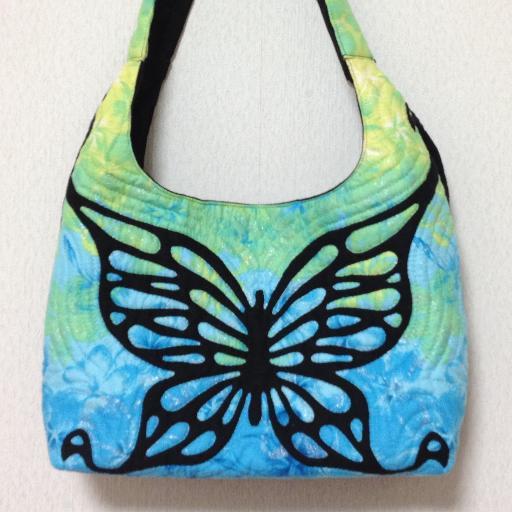 wonderquilt's profile picture. ネコ柄多め・カラフル可愛い通帳ポーチ&ペンケース販売中♪
 → https://t.co/0z7zS0Tmgb 
ハンドメイドの立体マスクもあります♪
→ https://t.co/VHdC2Oki9D