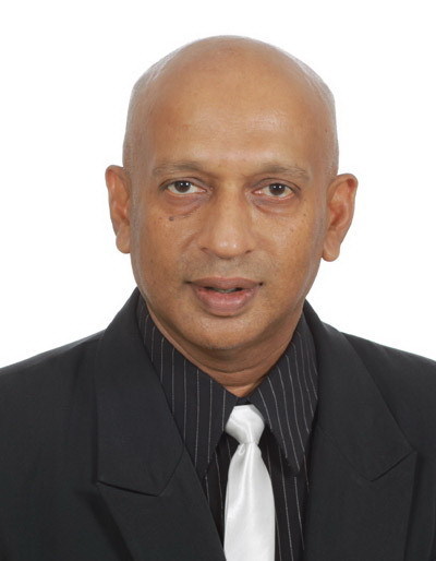 I am a Dipl.Inf. selfemployed IT Industry - Project Management - Business Software Development - for more than a two decades