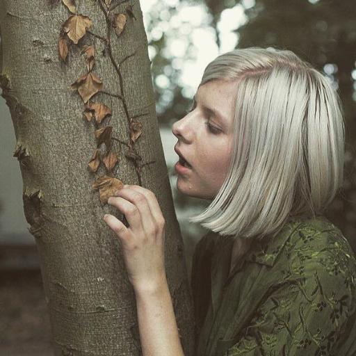 I'm a Spanish warrior and weirdo. One day I listened to Runaway and suddenly I found myself obsessed with @AURORAmusic