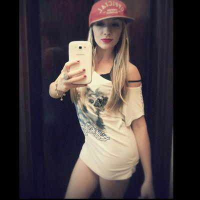 delilaheythere's profile picture. 'Foco Força e Fé! ~☆