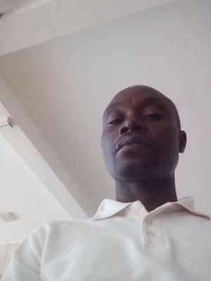 Charlesava14's profile picture. 