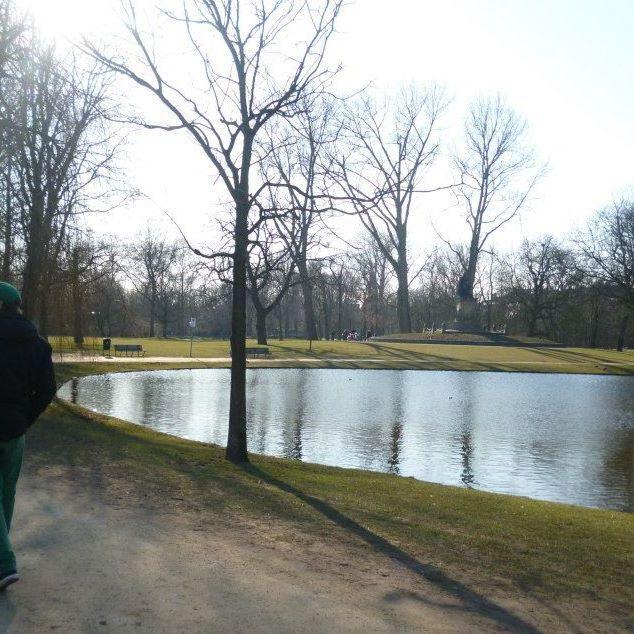 HugoCollad0's profile picture. Padawan en #Emprender #Gamificar y #Vivir.. Ah y #Estudiante Amateur del #Cosmos y #OtrasFrikadasCientíficas ! #Seriefilo , #Cinéfilo , #Rockero #YcreoqueYa