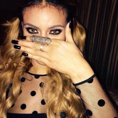 follow @shinydinah