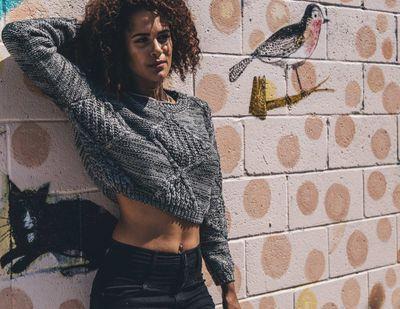 A trendy tiwst on Knits and Jewels