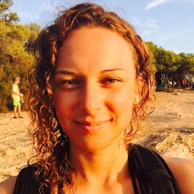 valentina_leali's profile picture. digital observer. lake lover. beach volleyball player wannabe.