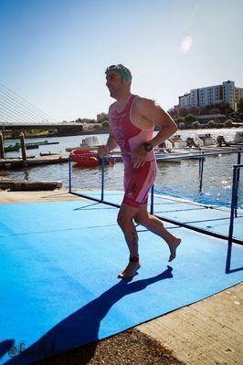 Enfermero. Responsable Área quirúrgica Miranza Virgen de Luján. Triatleta y ciclista.