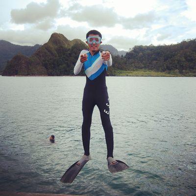 Yuansyah88's profile picture. Ekonomi, Manajemen 06 https://t.co/ixXLCES8Gi.
Time As My Enemy. Get This Life Better & Rise and rise again, Until lambs become lions.