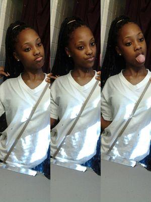 QveenShonaa's profile picture. 