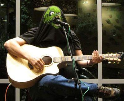 guitartexn's profile picture. I play and howl. Usually in that order. Also, it's soda, not pop. Don't argue.