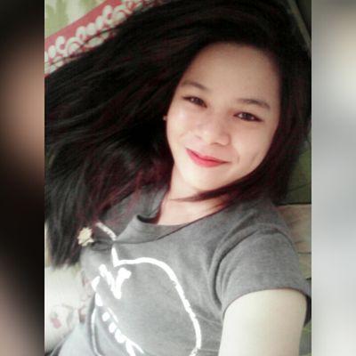 iloveucarlcalle's profile picture. hi i'm carl :D
i love food..3
ilovemusic..3
ilovepictures3

follow me.