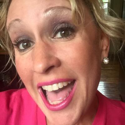 lashaddictlady's profile picture. 