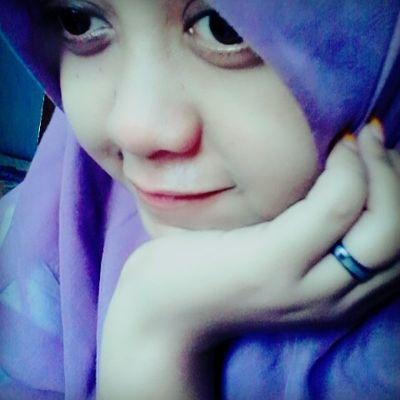 Akan lebih baik mempercantik hati dan budi pekerti diri sendiri.. Maka pasangan yang baik akan datang menghampiri..