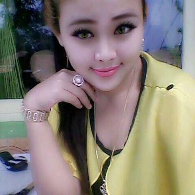 aar_mutoharoh's profile picture. Rasa adalah yank membuat ku bertahan hidup.....