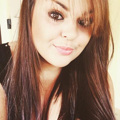 MallauryAbz's profile picture. 