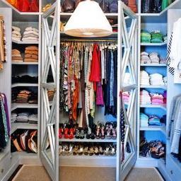 Share with us discount clothing in NYC
#EclothingNY