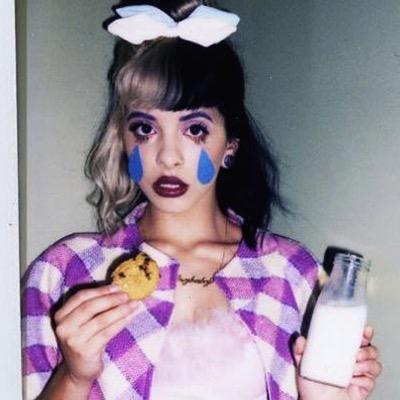 fave the link in my bio for 100 free follows, (doing all) give compliment for 200
