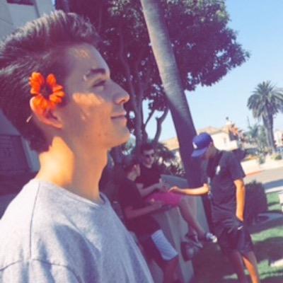 Thompson_Tony21's profile picture. @clarissa_333 is my wife❤️