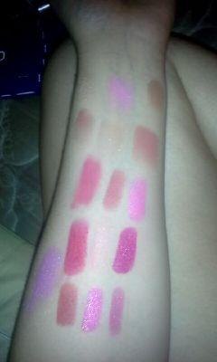 I love makeup and swatches. I give honest reviews. 
Hope you like it!
contact info: beautyblogger821@gmail.com