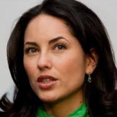 isabellaalfx's profile picture. En este mes nuestro Robot ya ganò $35,000 en solo una cuenta REAL. Hay màs cuentas en vivo en el website. Mìrelo en