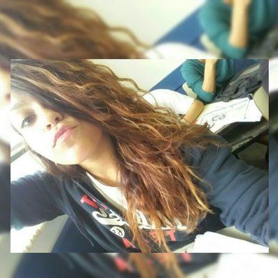 Sou igual a qlqr pessoa mais de um modo totalmente diferente ✌