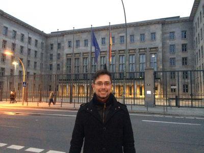 venturinikv's profile picture. Desde 2015 vendo vocês falarem merda