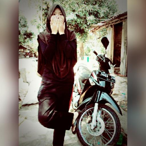 NNilaagustin95's profile picture. 