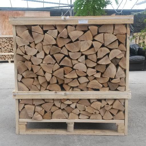 Suppliers of Kiln Dried Hardwood Logs to public and trade. Quality product. Fair Prices. Free Lancashire Delivery.