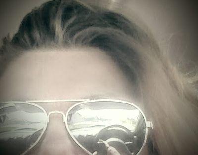 hi leave a message thanks love you bye.
banner credit Hugh Burckhardt