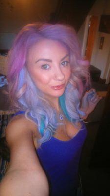 I am a friendly girl :),
23,
Junglist skanking Pixie,
Peace Raggapuffins ♡