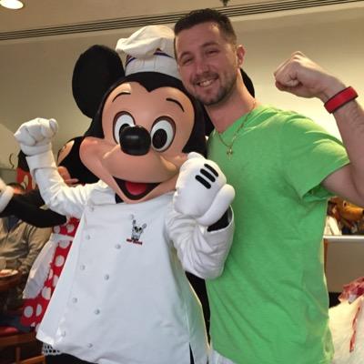 mikeyginzz's profile picture. 