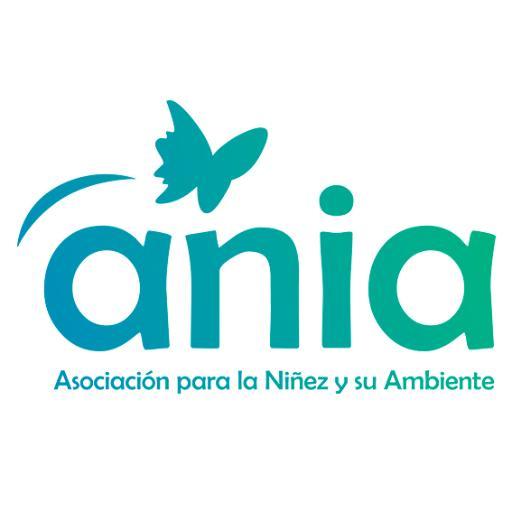 Impulsamos iniciativas innovadoras
que emparentan a las niñas, niños y jóvenes con la naturaleza, y los empoderan como agentes de cambio.