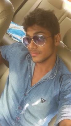 ec23795b78ec41a's profile picture. 