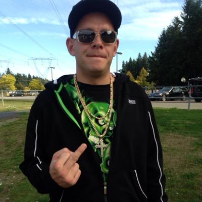 dbreaks87's profile picture. 