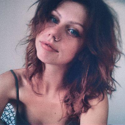 lizzieheibein's profile picture. typical pisces