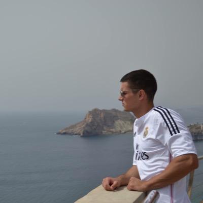 mr_prieto's profile picture. Para conseguir lo que otros no tienen, haz lo que otros no hacen.