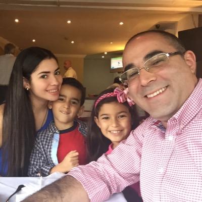 Venezolano, Contador Público. Intereses, aviación, marketing digital, redes sociales.