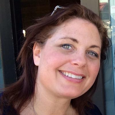 MrsRushReads's profile picture. Change agent💫 KISD teacher🤹‍♀️ Book lover📚 Crafty garden gnome🌻🍄🎨