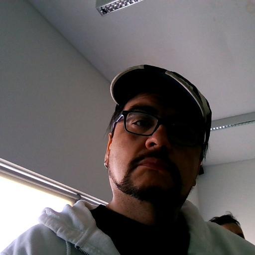 Publicista, Master MICPD, CEO en @moletrack, evangelizador de estrategia tecnológica, OCDIberoamérica adicto, pero por sobre todo papá de @javiprincesa