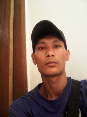 endihadi4's profile picture. 