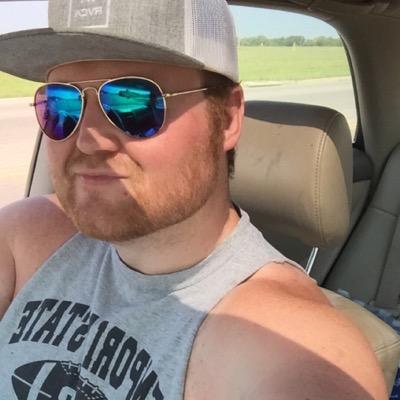 yourheromreaves's profile picture. 