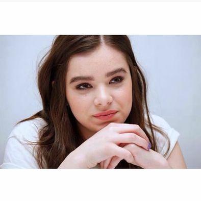 the first Twitter page for @HaileeSteinfeld fan in Indonesia :) follow us to get Hailee latest news! #steinfan . Love you Hailee:)