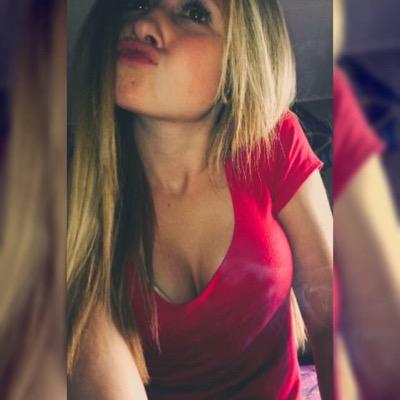 annabellleee00's profile picture. 