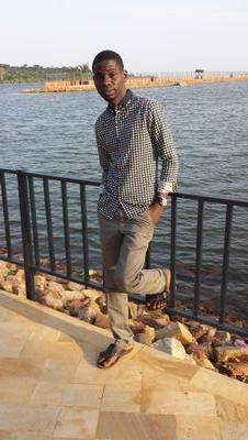 auwalidris25's profile picture. 