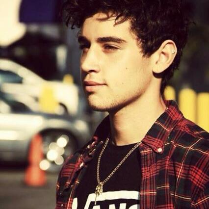 JaiRPGMDW's profile picture. surf et basket