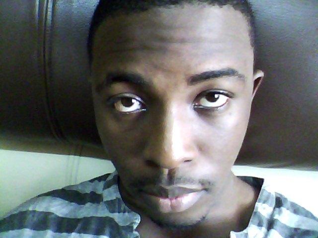 Witty and laid-back. Movies and books are my thing.