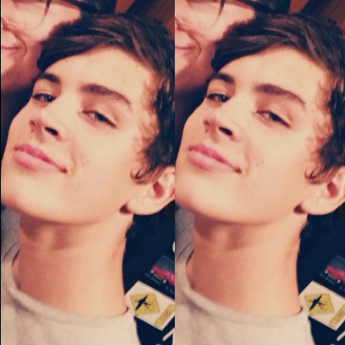 PignoseGrier's profile picture. ✨ fan account✨ m a g c o n